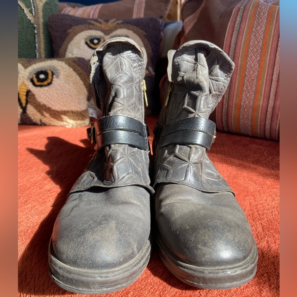 A.S.98 Isha Bootie - Picture 6 of 15